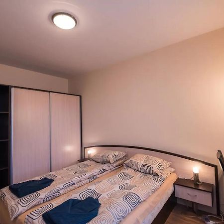 Charming, Fully-Furnished, 2-Bedroom Apartment Bansko Exteriör bild