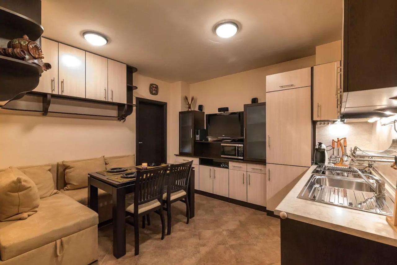Charming, Fully-Furnished, 2-Bedroom Apartment Bansko Exteriör bild