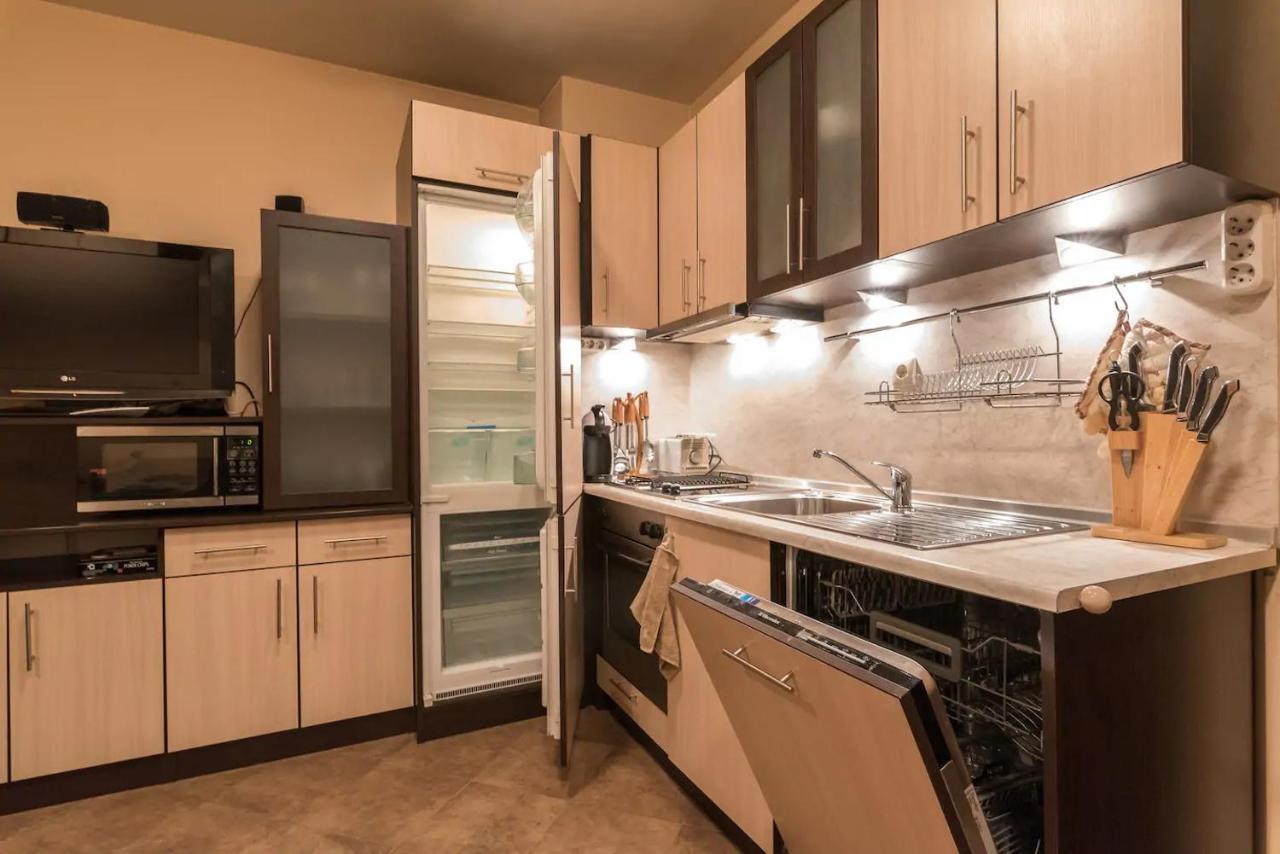 Charming, Fully-Furnished, 2-Bedroom Apartment Bansko Exteriör bild