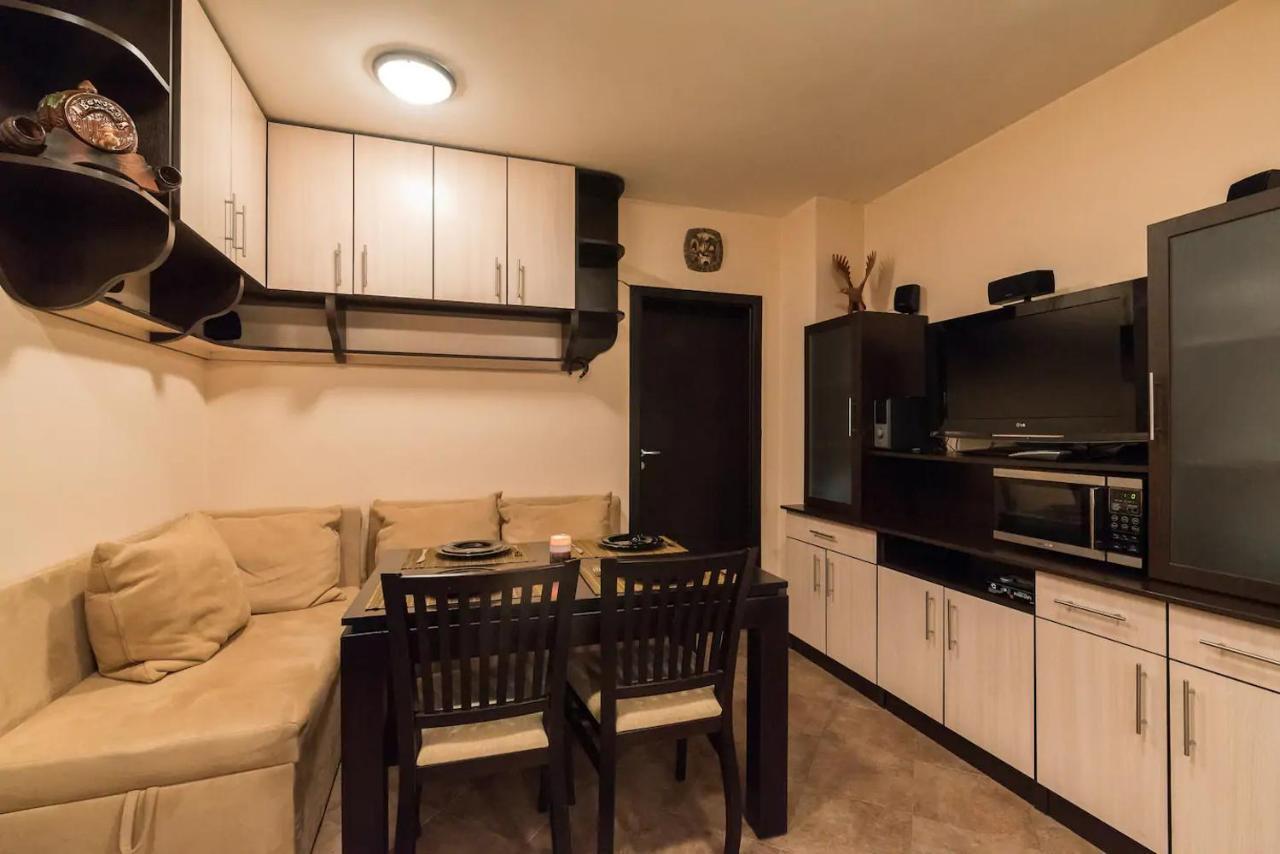 Charming, Fully-Furnished, 2-Bedroom Apartment Bansko Exteriör bild