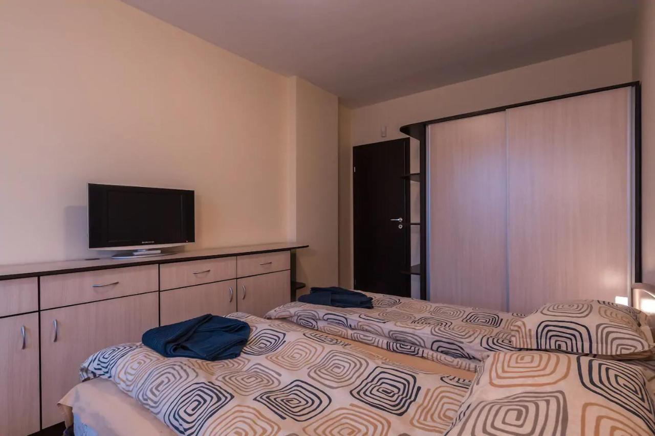 Charming, Fully-Furnished, 2-Bedroom Apartment Bansko Exteriör bild