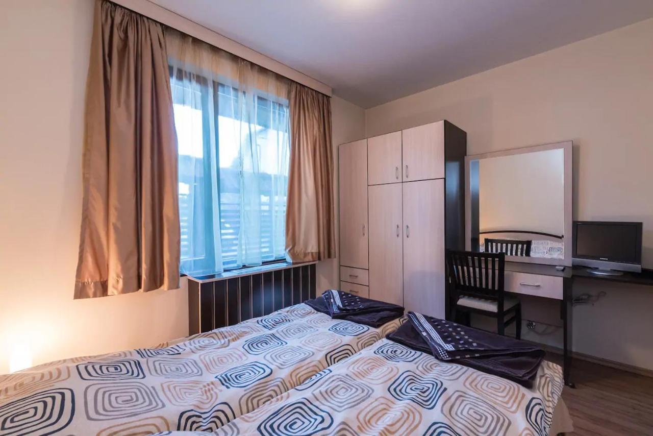 Charming, Fully-Furnished, 2-Bedroom Apartment Bansko Exteriör bild